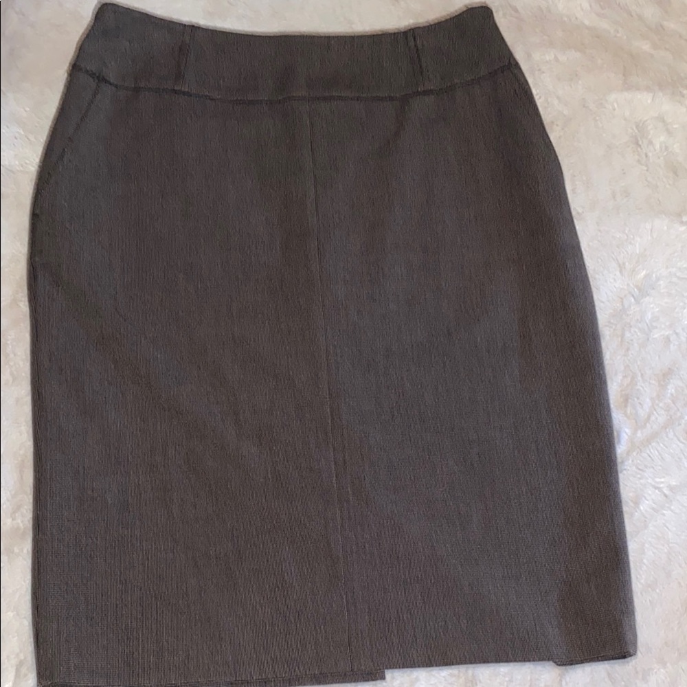 Gray Knee-Length Pencil Skirt for Work